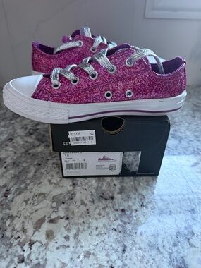 Converse Kids Glitter Low-Top Sneakers in Magenta with Silver  Laces